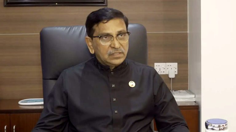ভারতে বসে বাংলাদেশে বিশ্ববিদ্যালয় চালু করলেন আ.লীগ নেতা হানিফ