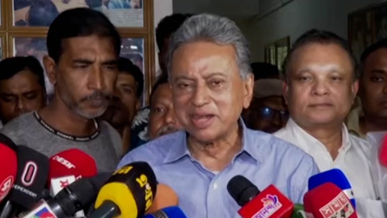 জনগণের ম্যান্ডেট না নিয়ে রাজপথে কর্মসূচি দিলে গণতন্ত্র বাধাগ্রস্ত হবে: আমীর খসরু