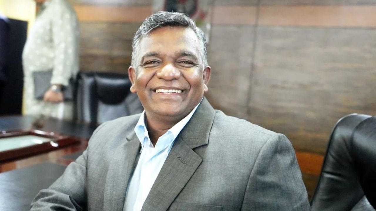 বিসিবি পরিচালক পদে নির্বাচন করবেন বুলবুল