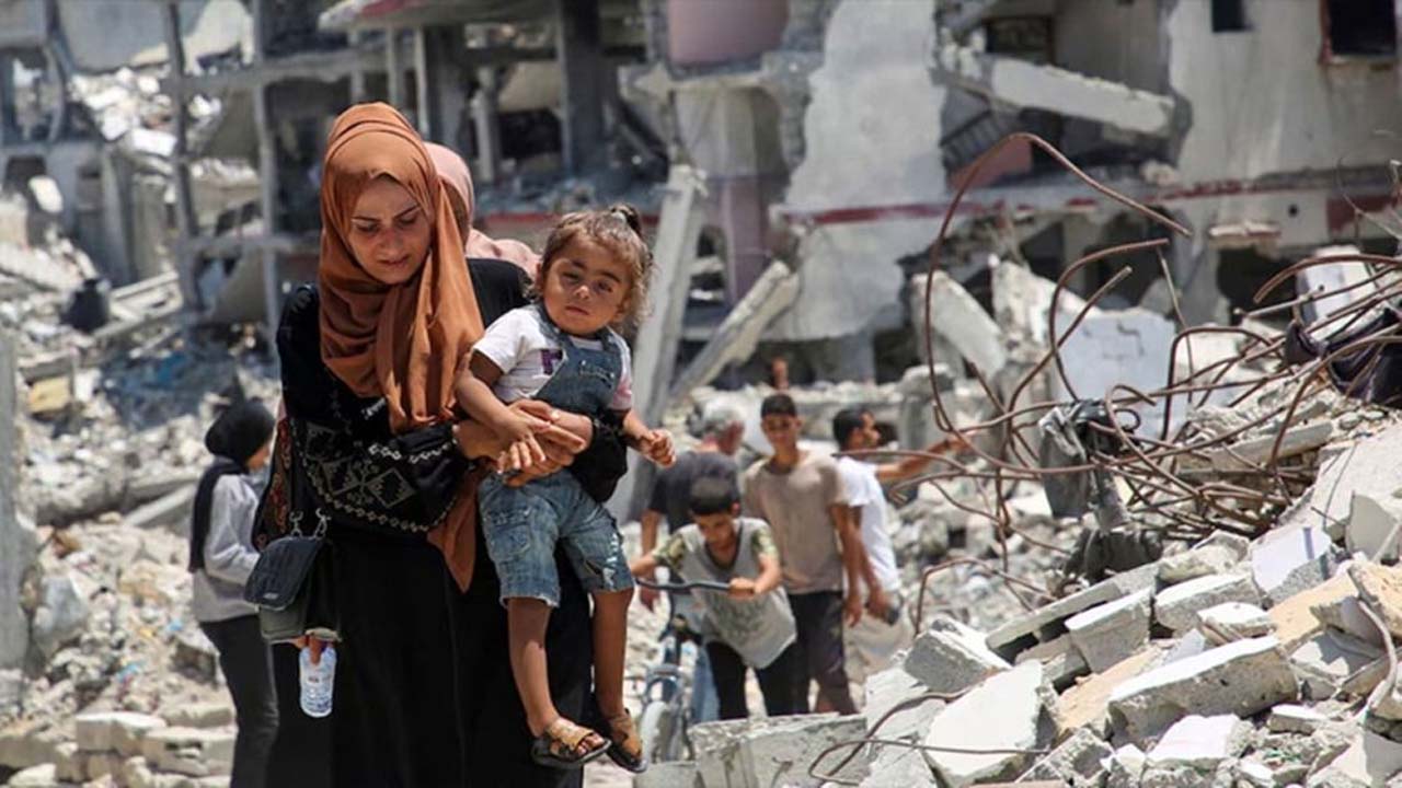 গাজায় ইসরাইলি হামলায় একদিনে ৫০ ফিলিস্তিনি নিহত