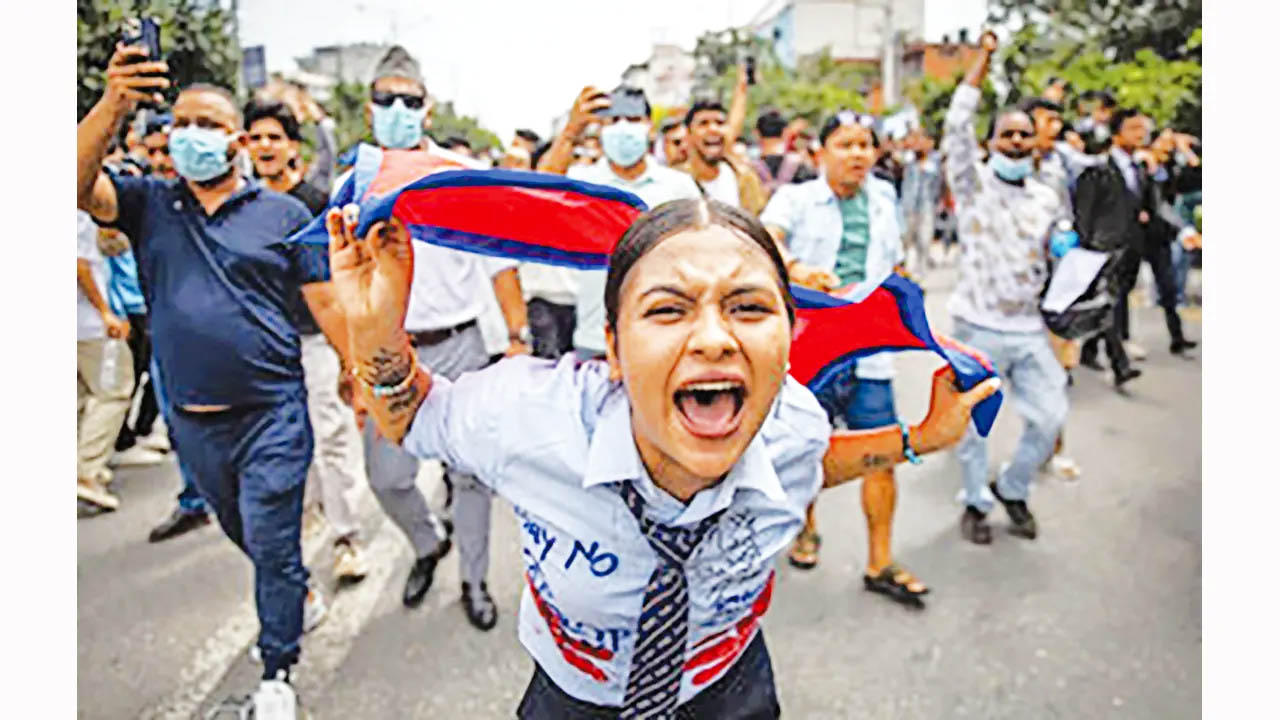 অবরুদ্ধ বাংলাদেশি সাংবাদিকরাও