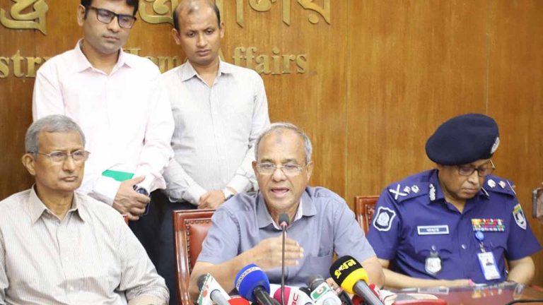 প্রতিবেশী দেশ ও ফ্যাসিস্টের সহযোগীরা গুজব সৃষ্টির চেষ্টা করবে