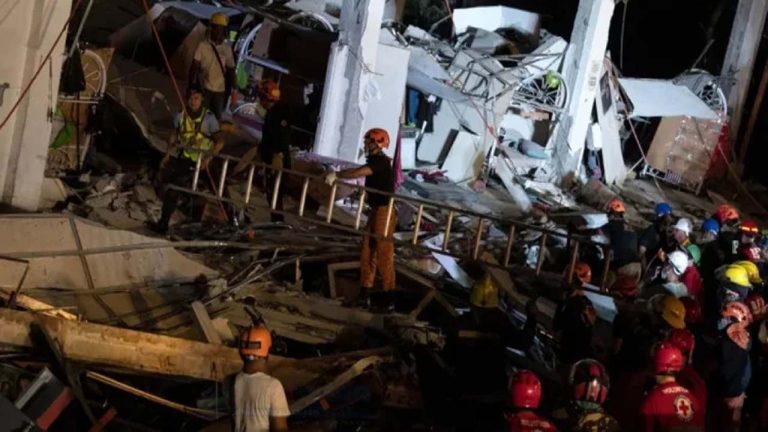 ফিলিপাইনে ৬.৯ মাত্রার ভূমিকম্প, নিহত অন্তত ২৬