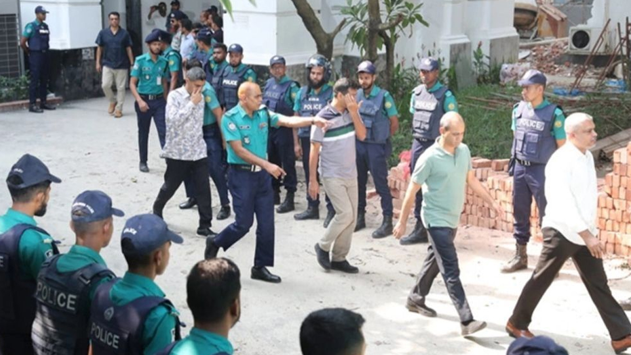 কারাগারে যেভাবে প্রথম দিন কাটালেন সেই ১৫ সেনা কর্মকর্তা