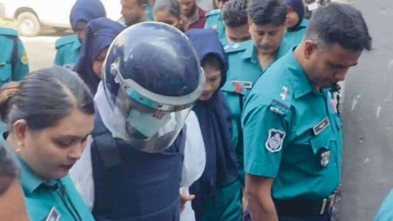 ‘মরিয়া’ প্রমাণ করা লাগবে আমরা অসুস্থ: আদালতে দীপু মনি