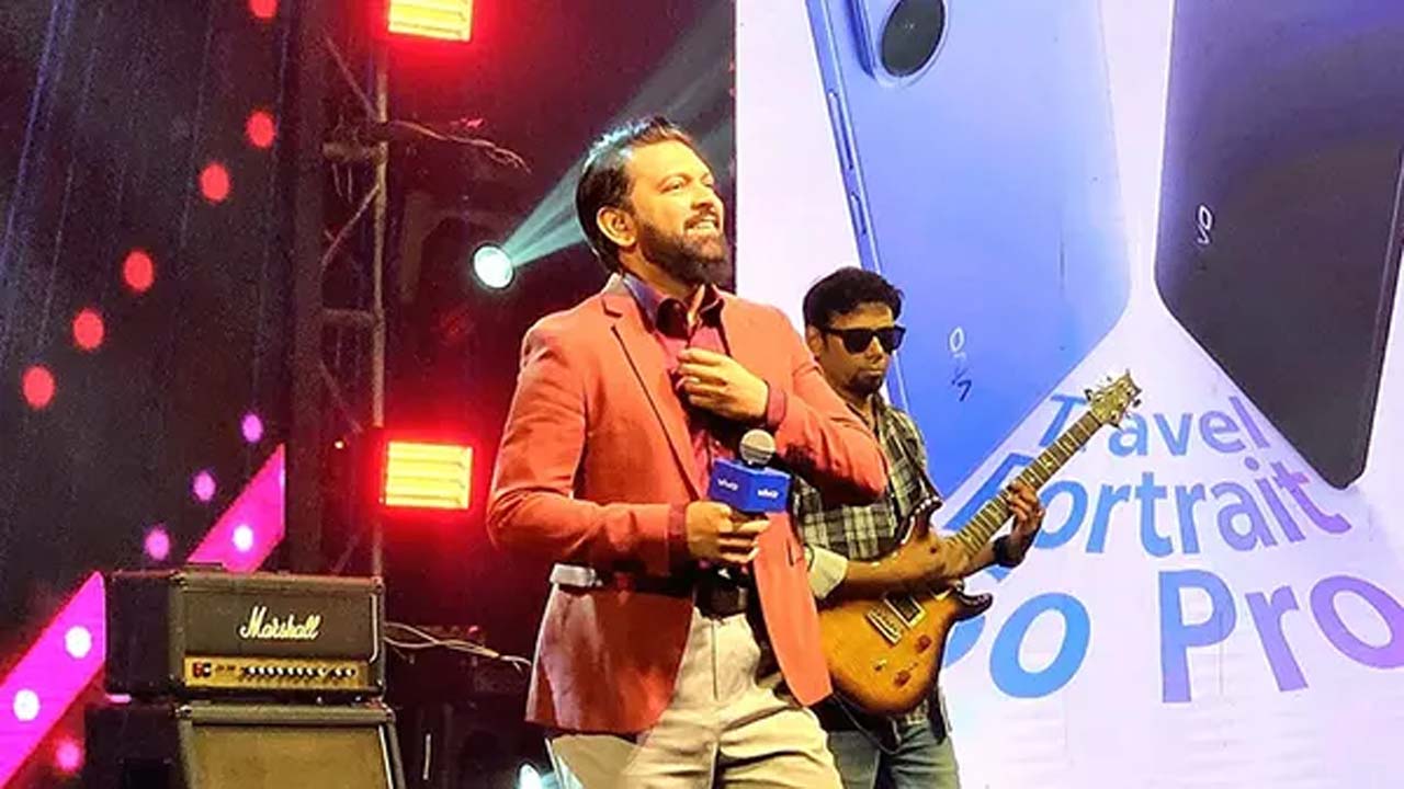 বিদায় ঘোষণার পর দেশের মঞ্চে তাহসান