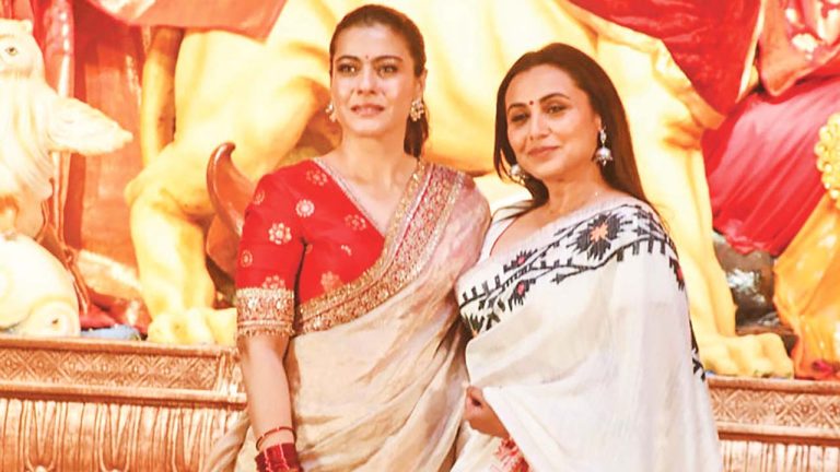 মুখার্জিবাড়ি আর মল্লিকবাড়ির পূজার উৎসব