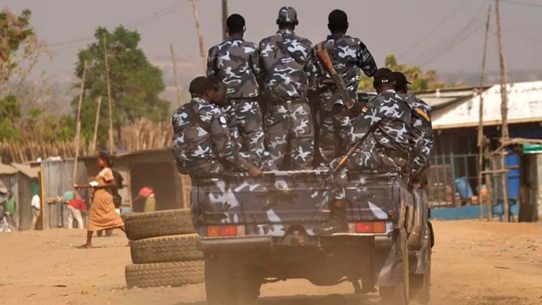 সুদানে ‘ত্রিভুজ প্রেমে’ বলি হলেন ১৪ সেনা