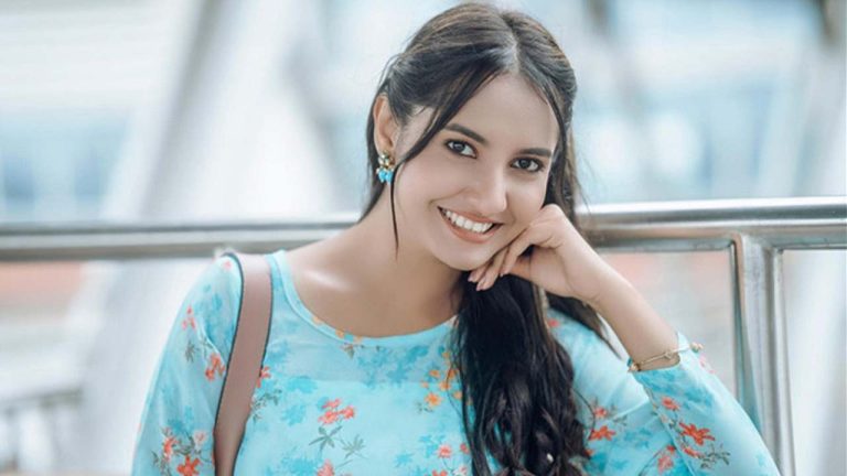 ‘নিজের অভিনয় নিয়ে আমি সন্তুষ্ট নই’