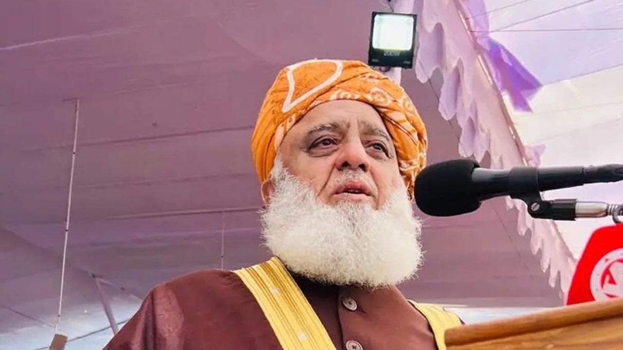 ‘বাংলাদেশ এক পা এগোলে পাকিস্তান দুই পা এগিয়ে আসবে’